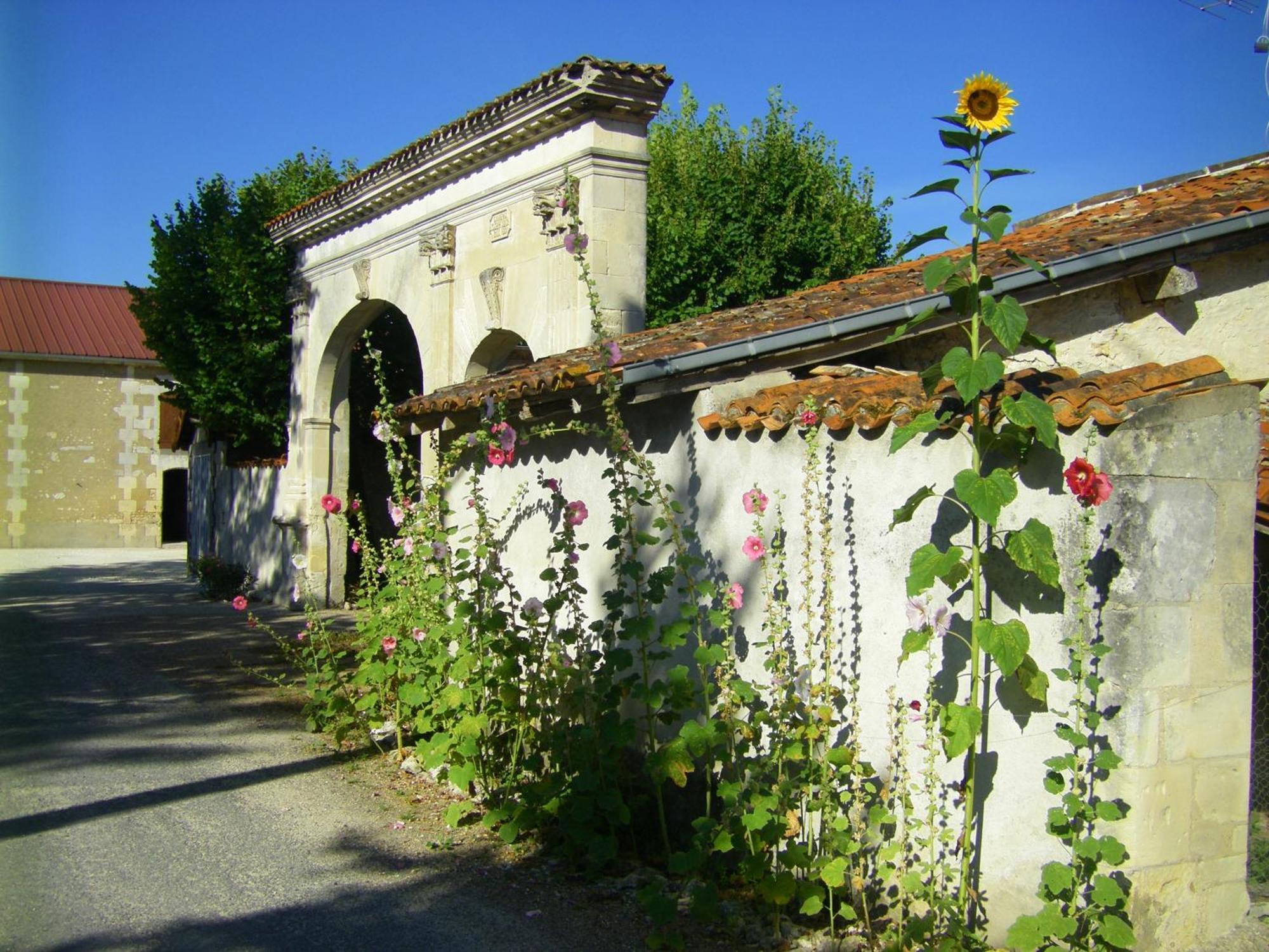 Chambre D'Hotes Clos Des Pierres Blanches Brie-sous-Archiac Kültér fotó